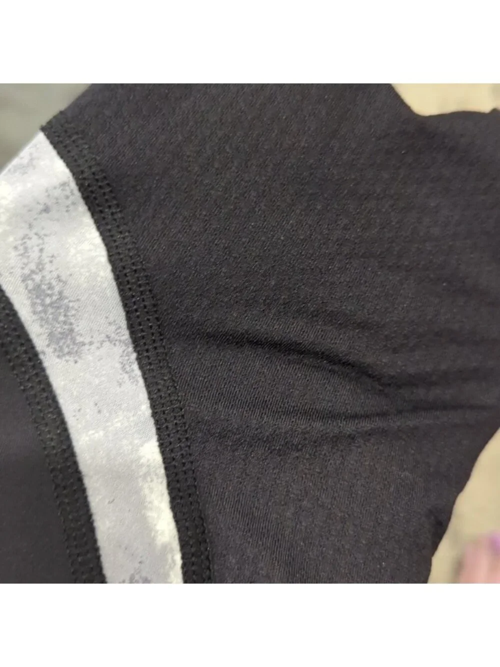 Lululemon Run: Inspire Crop II Black / Blazer Fossil / White